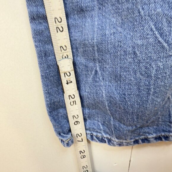 Women Gap Denim Size 30 Best Girlfriend Jeans Distressed Light Wash Inseam 27 - Picture 5 of 8